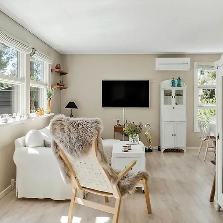 M341-vaeggerlose-tarnurtvej-17 別荘 Bøtø By