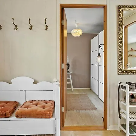 M341-vaeggerlose-tarnurtvej-17 Bøtø By