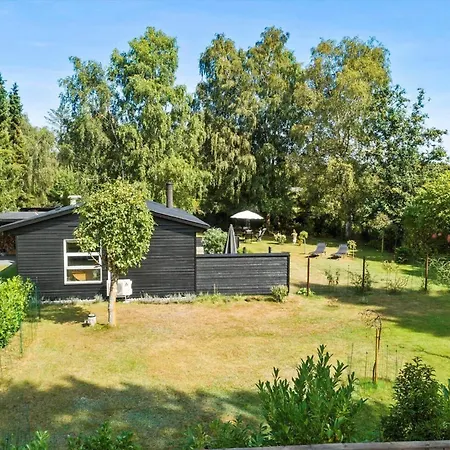 M341-vaeggerlose-tarnurtvej-17 * Bøtø By